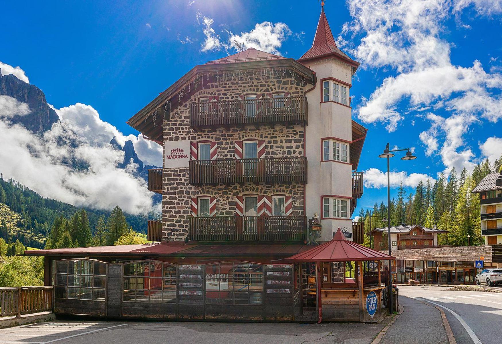 Historic Residence Madonna San Martino Di Castrozza Exterior foto