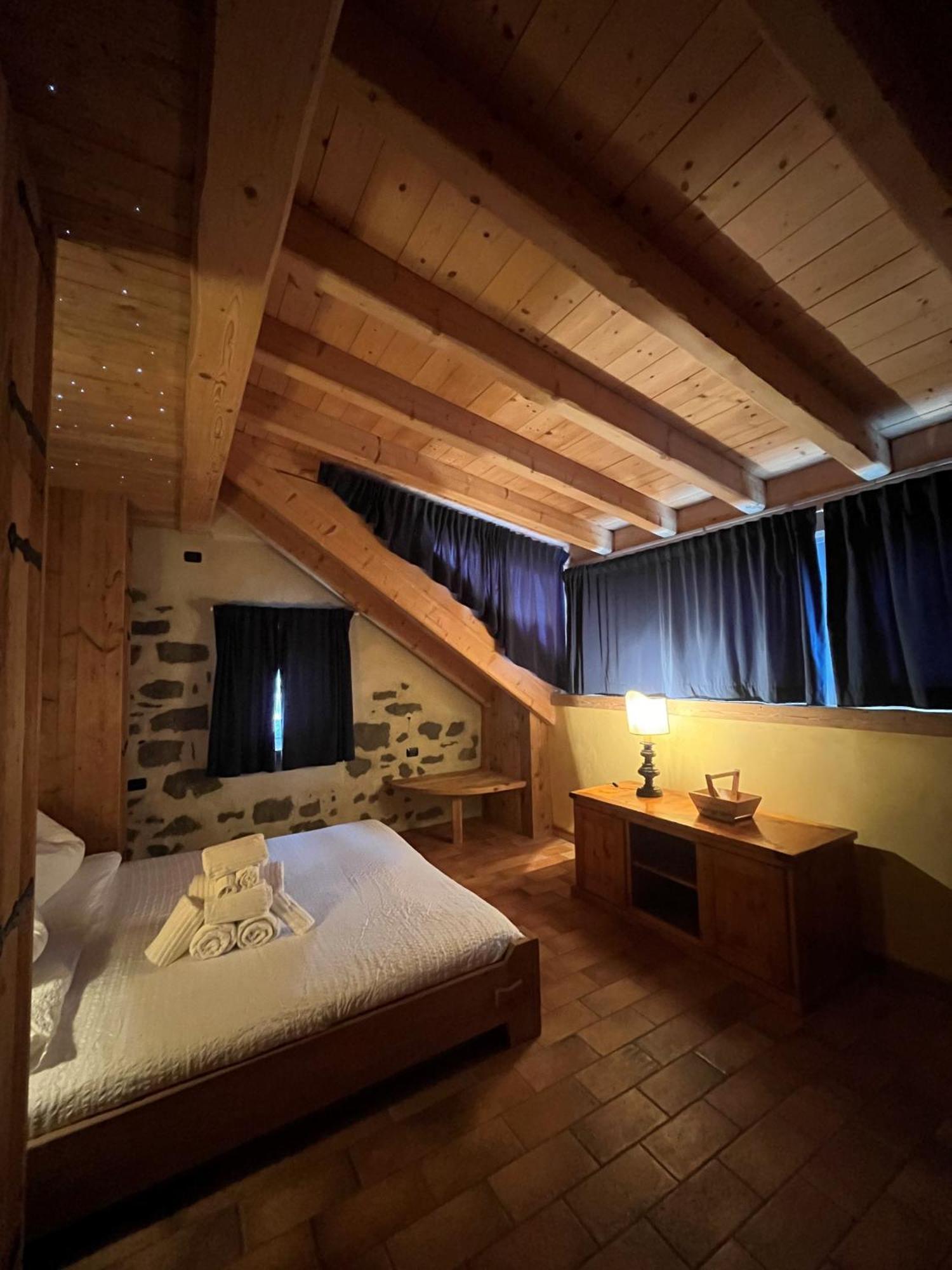 Historic Residence Madonna San Martino Di Castrozza Exterior foto